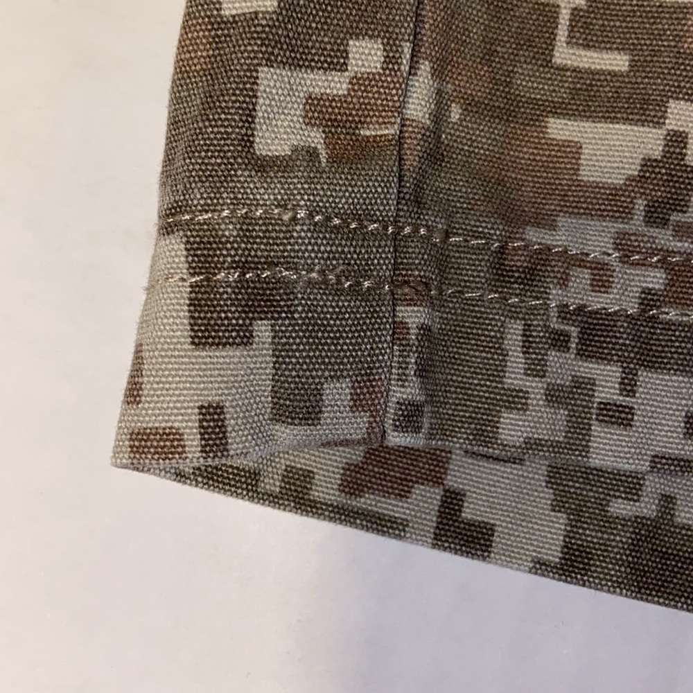 Cabela’s Men’s Camouflage Size 38 Cargo Shorts - Picture 7 of 10